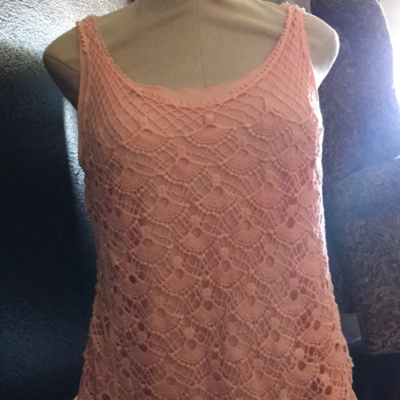 Pink lace tank top - Picture 5 of 8